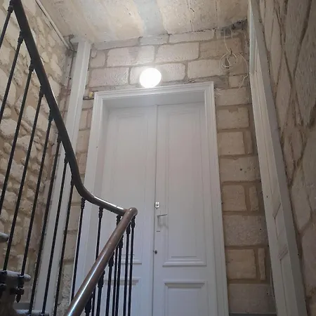 Ideal Bordeaux